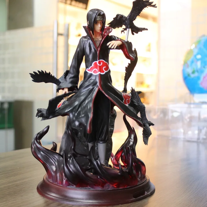 Vue arrière de la Figurine Itachi Uchiwa