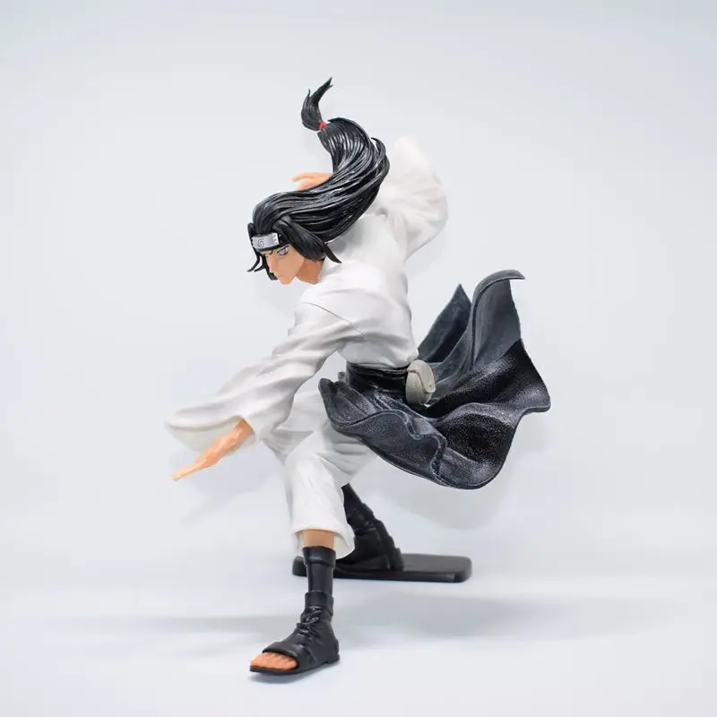Vue rapprochée de la Figurine Naruto Neji Hyuga